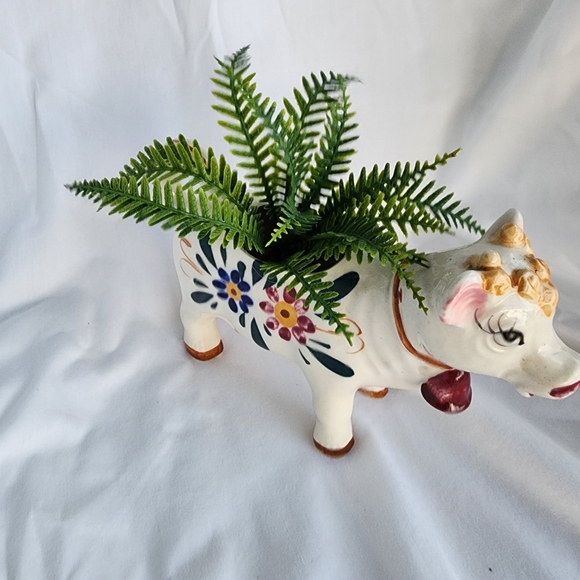 Vintage Royal Japan Cow Creamer or Planter Handpainted with spout - Picture 5 of 16